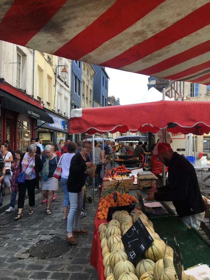 La Parenthese Du Capucin